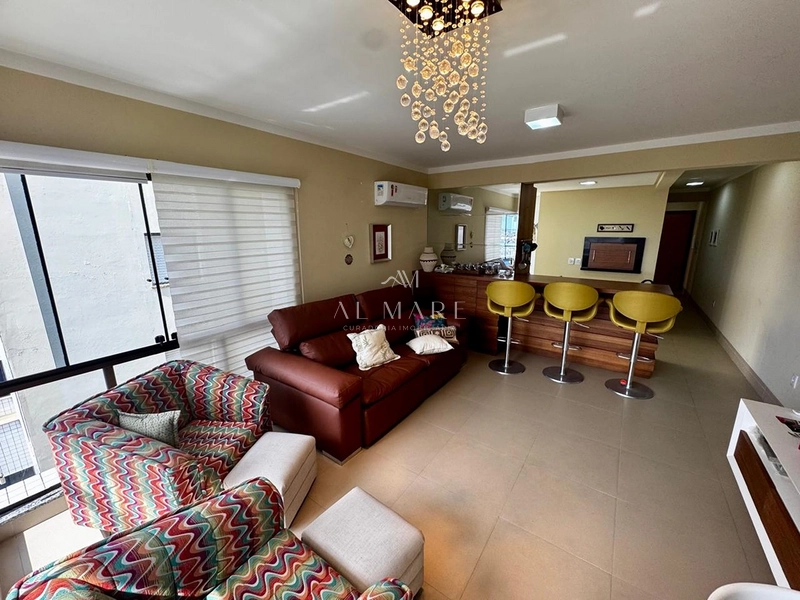 Apartamento 2 dormitorios no centro: 2ª foto da galeria de imagens do imóvel