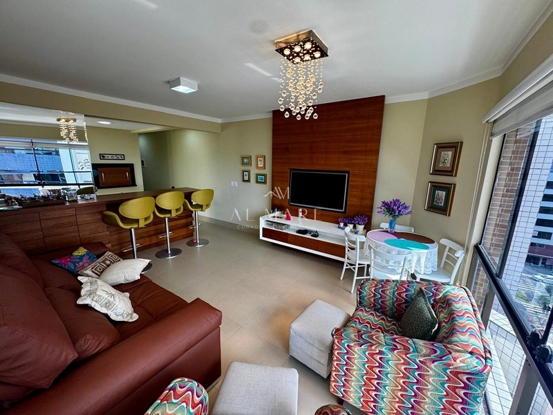 Apartamento 2 dormitorios no centro: 1ª foto da galeria de imagens do imóvel