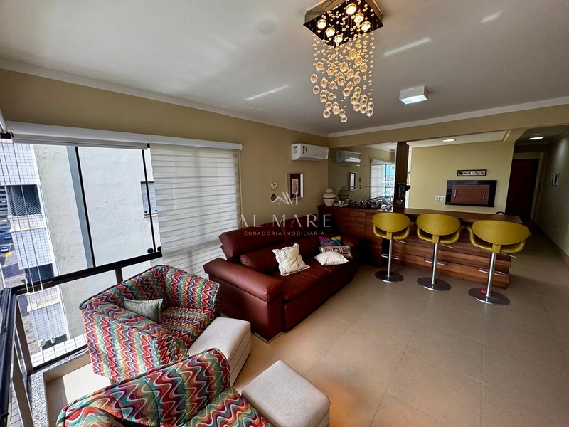 Apartamento 2 dormitorios no centro: 9ª foto da galeria de imagens do imóvel