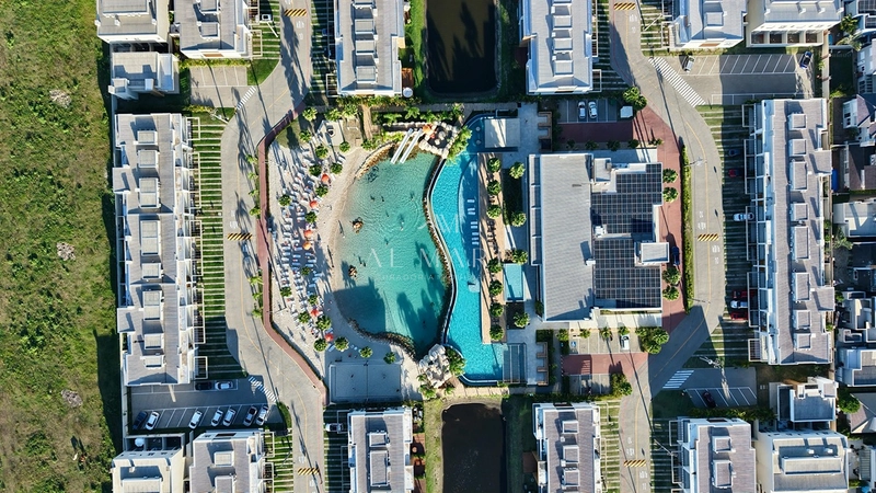 Sobrado em condomínio beira lago com três suítes, sendo uma com closet: 29ª foto da galeria de imagens do imóvel