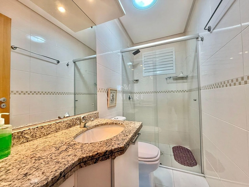 Apartamento na avenida: 5ª foto da galeria de imagens do imóvel