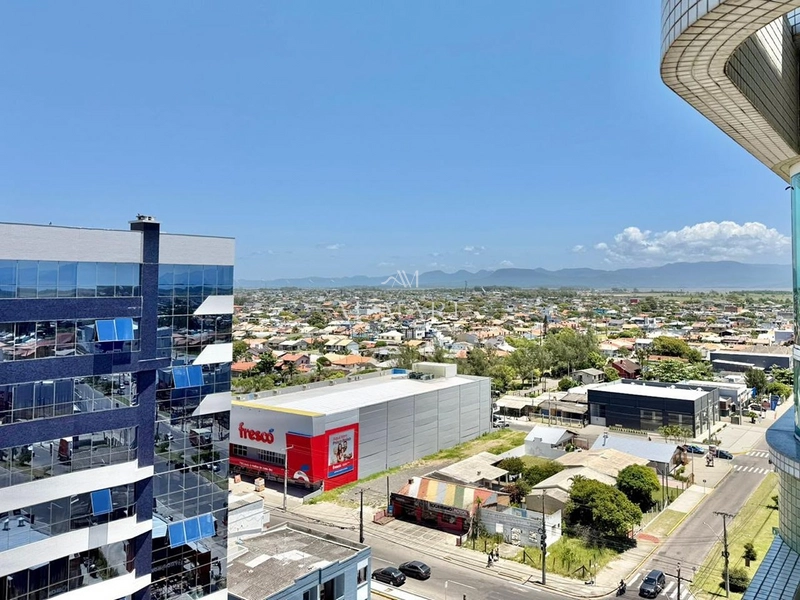 Apartamento na avenida: 10ª foto da galeria de imagens do imóvel