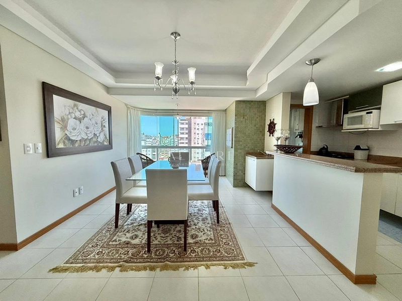 Apartamento na avenida: 6ª foto da galeria de imagens do imóvel