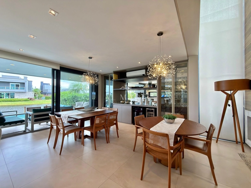 Sobrado Beira Lago: 31ª foto da galeria de imagens do imóvel