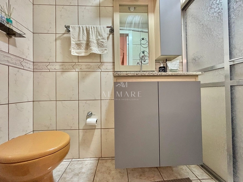 Apartamento de um dormtório com vaga de garagem a duas quadras do mar : 6ª foto da galeria de imagens do imóvel