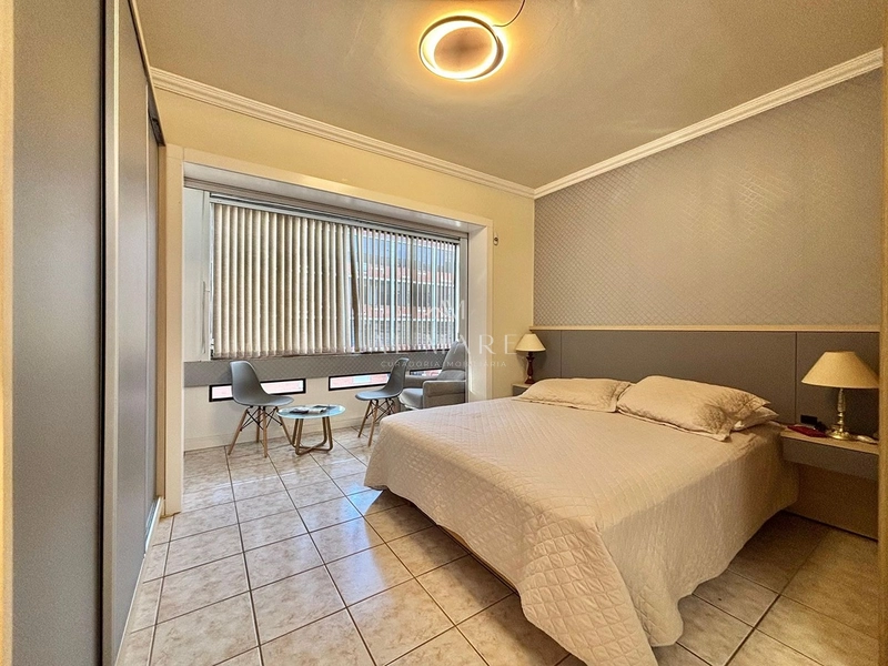 Apartamento de um dormtório com vaga de garagem a duas quadras do mar : 5ª foto da galeria de imagens do imóvel