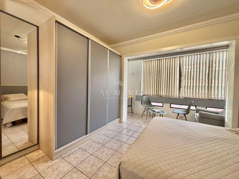 Apartamento de um dormtório com vaga de garagem a duas quadras do mar : 7ª foto da galeria de imagens do imóvel