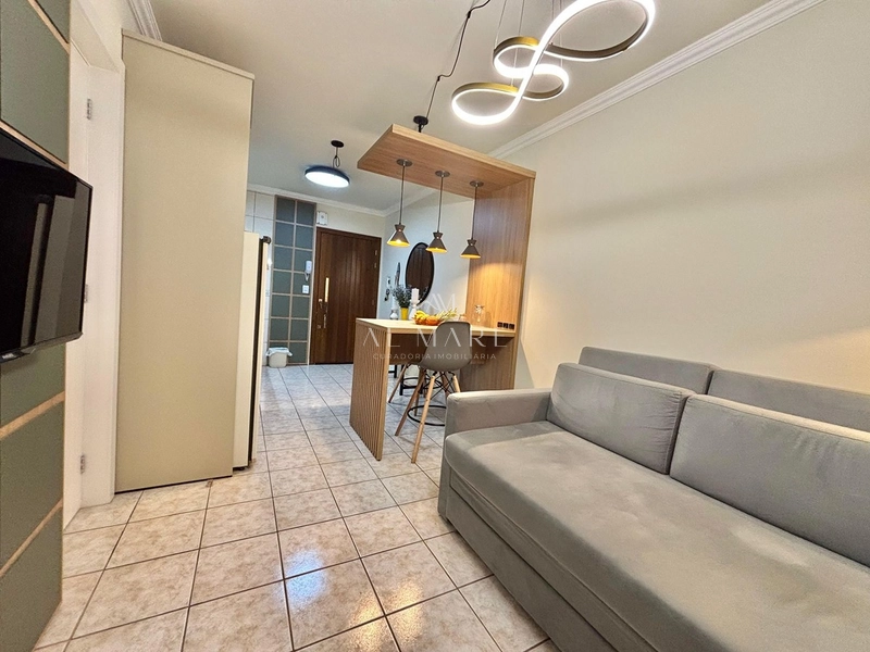 Apartamento de um dormtório com vaga de garagem a duas quadras do mar : 8ª foto da galeria de imagens do imóvel
