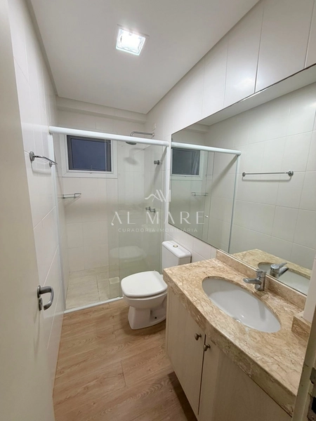 Apartamento de frente para a avenida: 2ª foto da galeria de imagens do imóvel