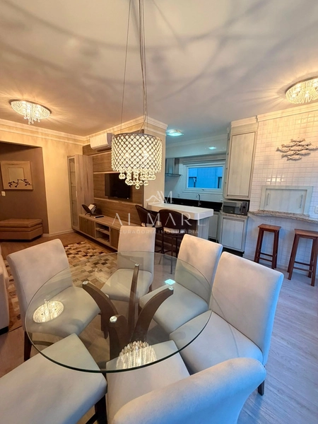 Apartamento de frente para a avenida: 12ª foto da galeria de imagens do imóvel