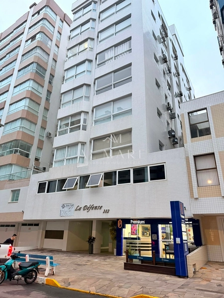 Apartamento de frente para a avenida: 4ª foto da galeria de imagens do imóvel