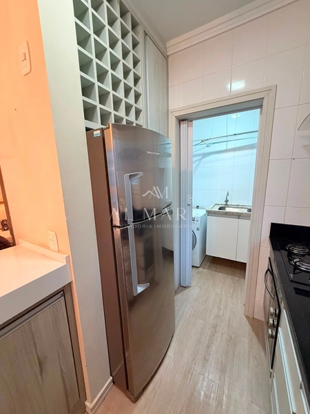 Apartamento de frente para a avenida: 3ª foto da galeria de imagens do imóvel