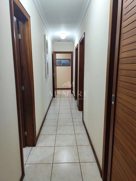 Apartamento três dormitórios sendo uma suíte: 10ª foto da galeria de imagens do imóvel