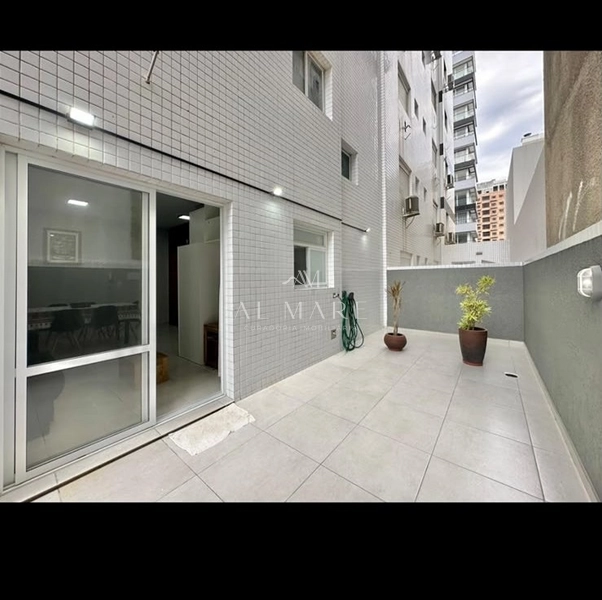 apartamento com sacada sendo um dormitório e vaga de garagem : 8ª foto da galeria de imagens do imóvel