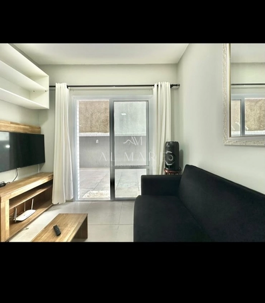apartamento com sacada sendo um dormitório e vaga de garagem : 3ª foto da galeria de imagens do imóvel