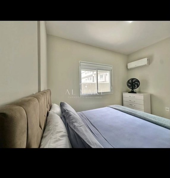 apartamento com sacada sendo um dormitório e vaga de garagem : 10ª foto da galeria de imagens do imóvel