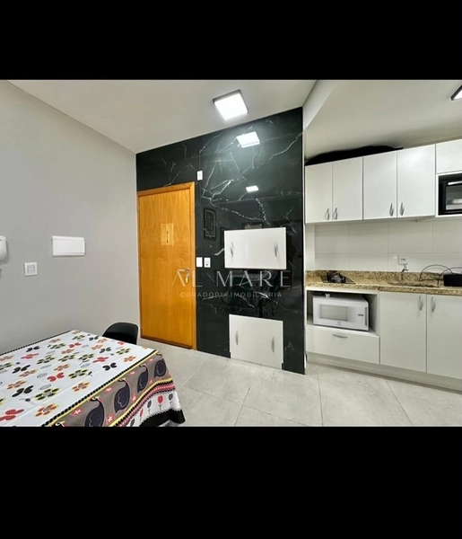 apartamento com sacada sendo um dormitório e vaga de garagem : 7ª foto da galeria de imagens do imóvel