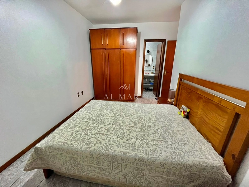 Apartamento na avenida com vista para o mar: 13ª foto da galeria de imagens do imóvel