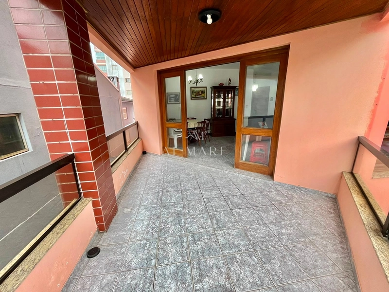 Apartamento na avenida com vista para o mar: 10ª foto da galeria de imagens do imóvel