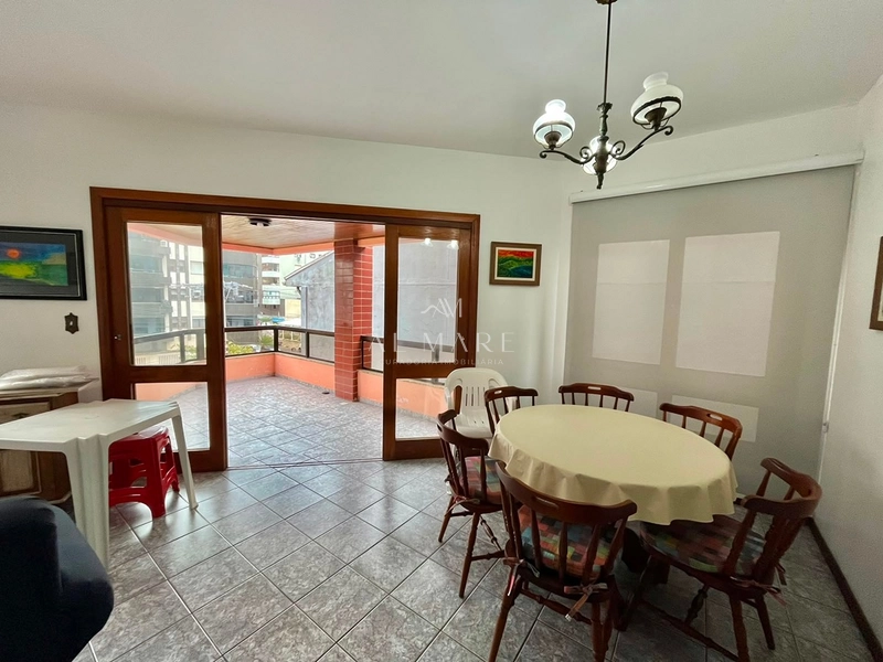 Apartamento na avenida com vista para o mar: 45ª foto da galeria de imagens do imóvel