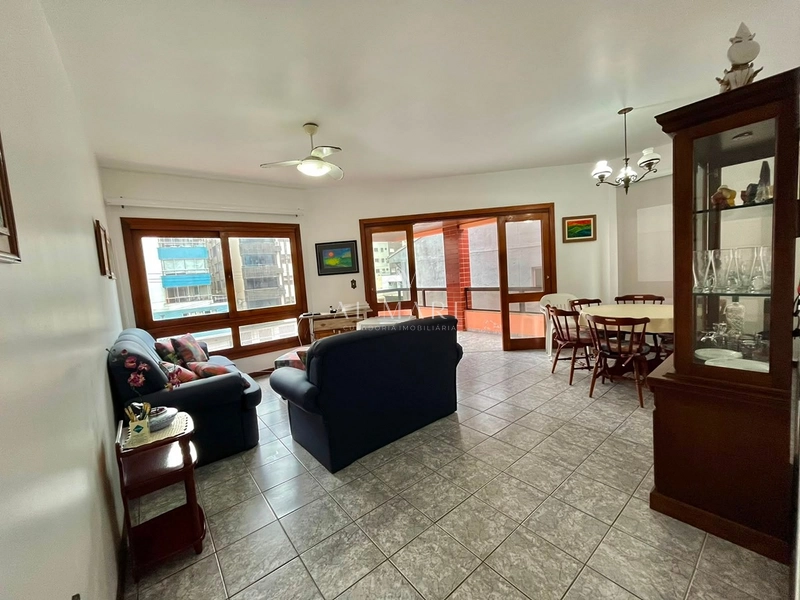 Apartamento na avenida com vista para o mar: 32ª foto da galeria de imagens do imóvel