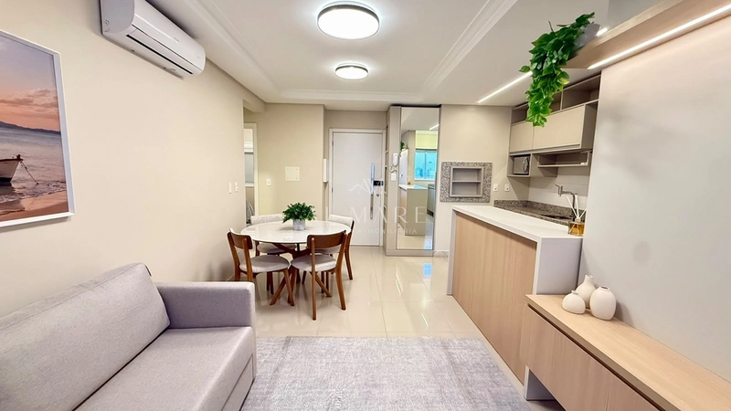 Apartamento de frente pra praça dois dormitórios de frente mobiliado e decorado com infra: 7ª foto da galeria de imagens do imóvel