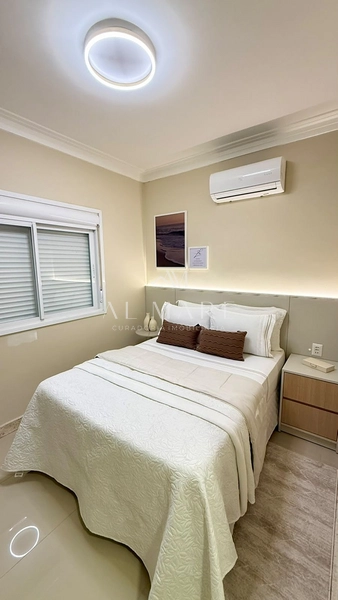 Apartamento de frente pra praça dois dormitórios de frente mobiliado e decorado com infra: 6ª foto da galeria de imagens do imóvel