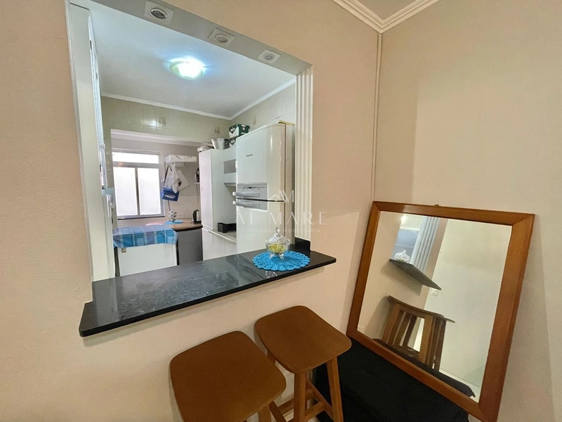 Apartamento de um dormitório finamente mobiliado : 3ª foto da galeria de imagens do imóvel
