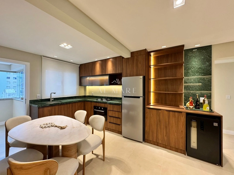 Apartamento finamente mobiliado e decorado: 25ª foto da galeria de imagens do imóvel