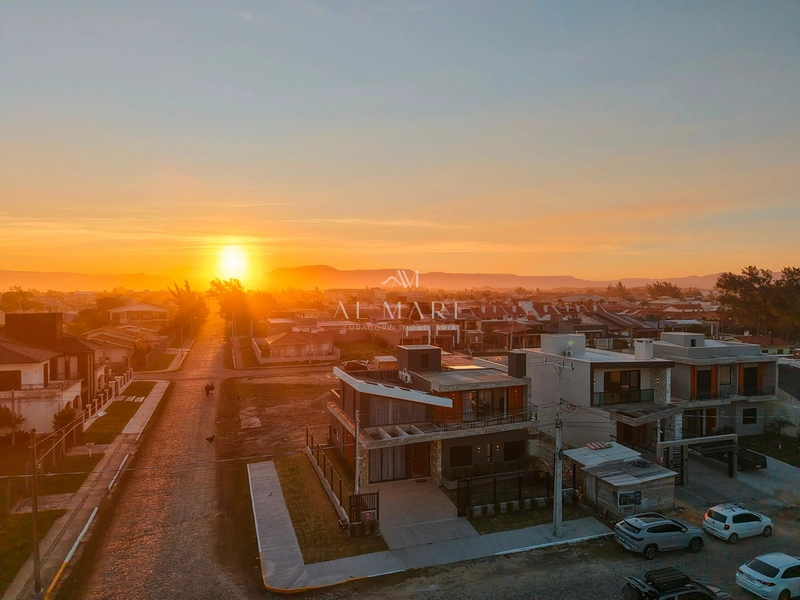   Casa em Bairro com vista mar e tem 3 três suítes e banheira hidro: 43ª foto da galeria de imagens do imóvel