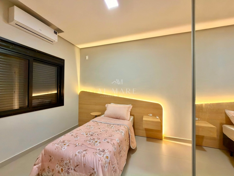    Casa em Bairro com vista mar e tem 3 três suítes e banheira hidro: 23ª foto da galeria de imagens do imóvel