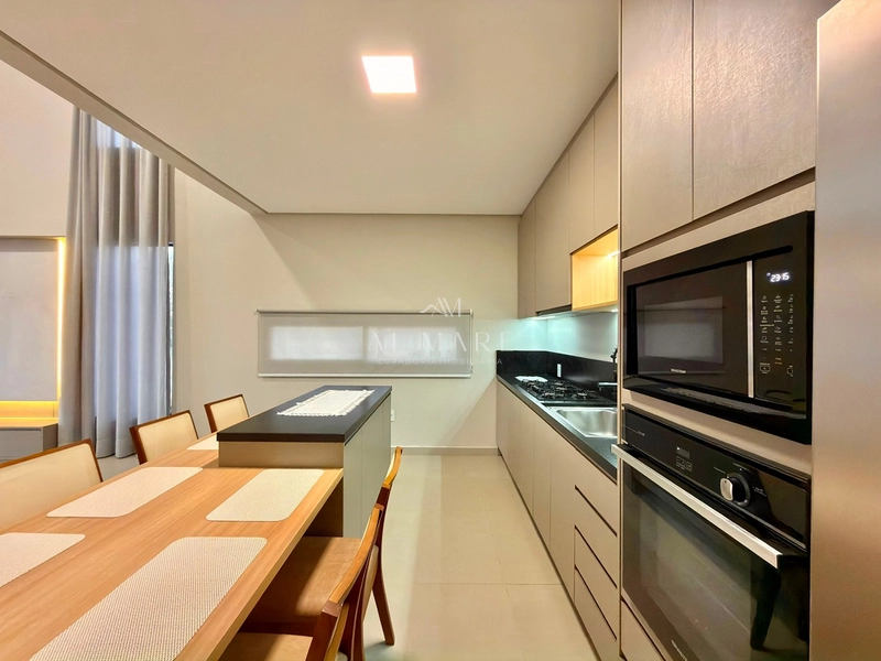    Casa em Bairro com vista mar e tem 3 três suítes e banheira hidro: 11ª foto da galeria de imagens do imóvel