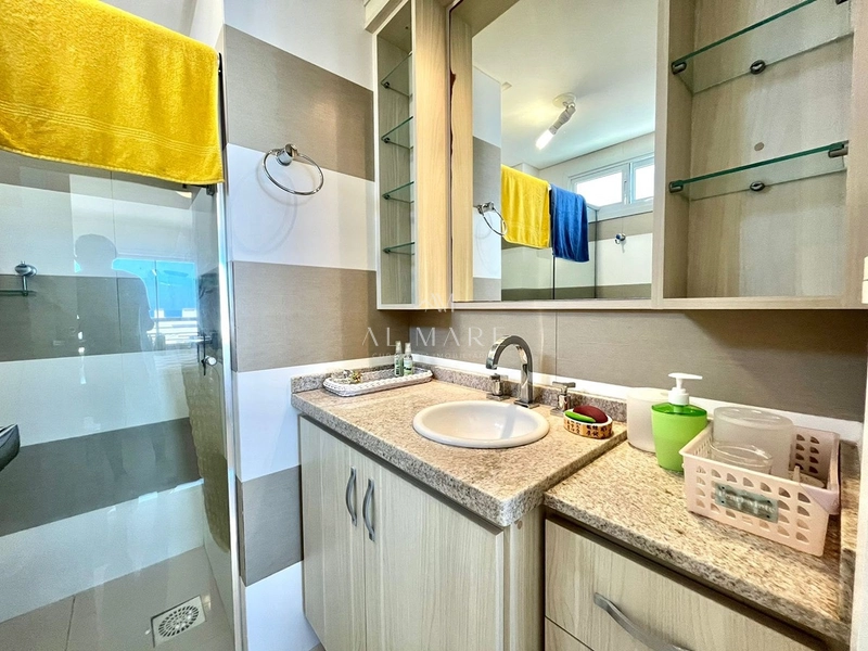 apartamento vistar mar camarote para o mar com três dormitórios meia quadra do mar : 16ª foto da galeria de imagens do imóvel
