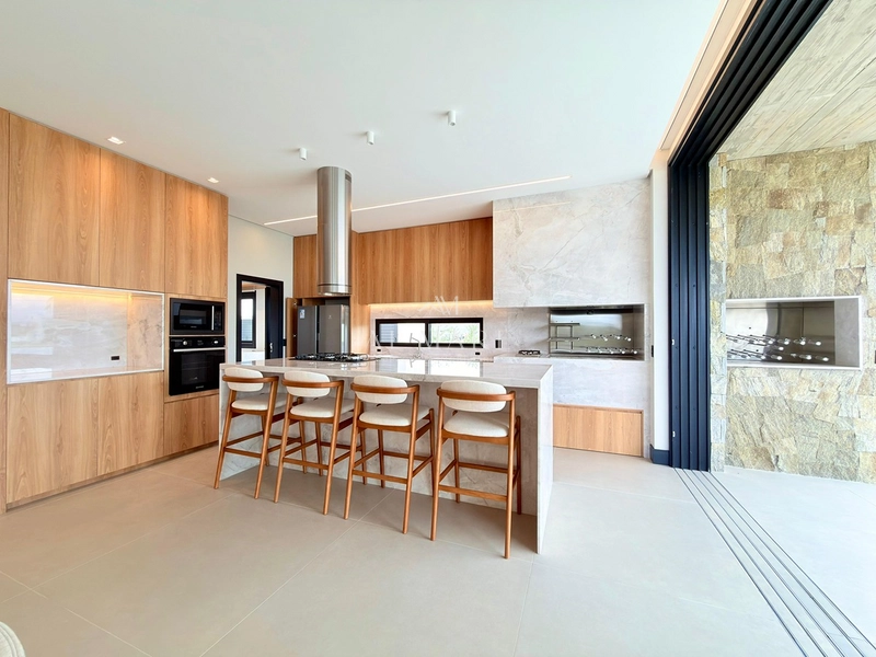 Sobrado a beira lago: 20ª foto da galeria de imagens do imóvel