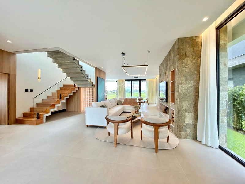 Sobrado a beira lago: 22ª foto da galeria de imagens do imóvel