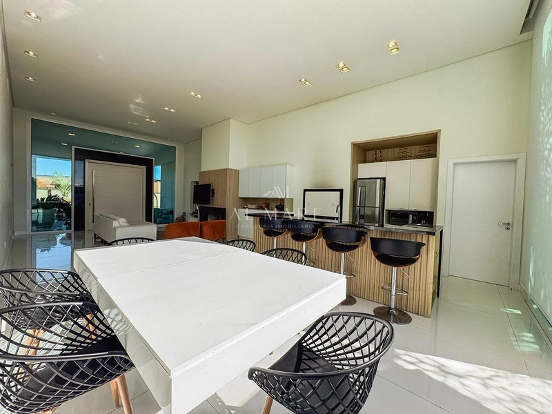 Casa em condominio a beira lago : 14ª foto da galeria de imagens do imóvel