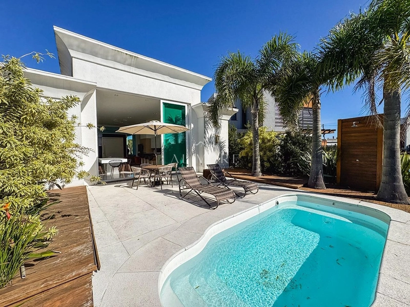 Casa em condominio a beira lago : 9ª foto da galeria de imagens do imóvel