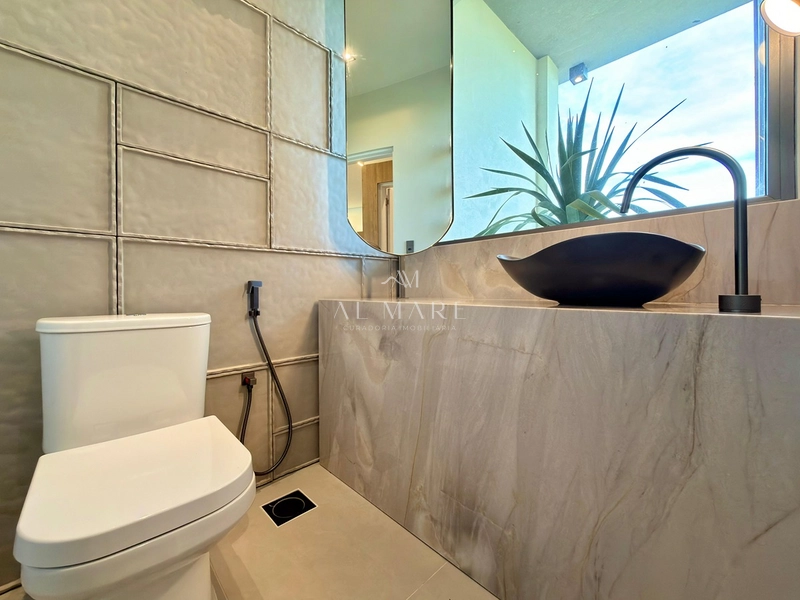 Sobrado beira lago: 25ª foto da galeria de imagens do imóvel