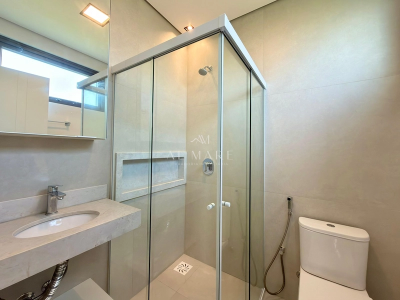 Sobrado beira lago: 26ª foto da galeria de imagens do imóvel