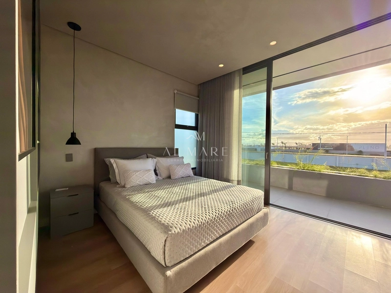 Sobrado beira lago: 30ª foto da galeria de imagens do imóvel