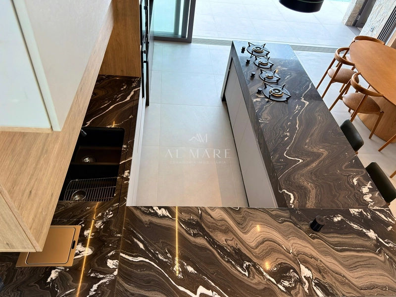 Sobrado beira lago: 13ª foto da galeria de imagens do imóvel