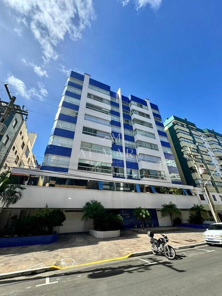 apartamento uma quadra do mar com três dormitórios com vaga de garagem e deposito : 19ª foto da galeria de imagens do imóvel