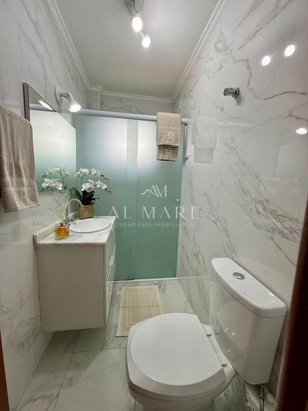 Apartamento mobiliado e decorado com um dormitório na avenida principal do litoral : 9ª foto da galeria de imagens do imóvel