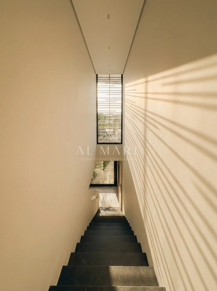 Casa com arquitetura futuristica: 10ª foto da galeria de imagens do imóvel