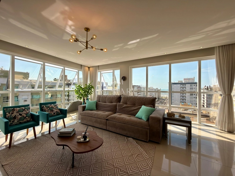 Apartamento com vista para o mar: 1ª foto da galeria de imagens do imóvel