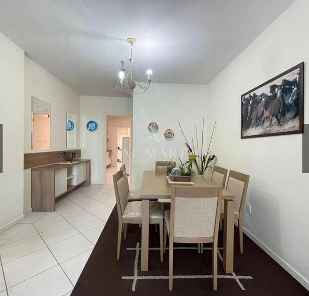 Apartamento de frente para a avenida: 5ª foto da galeria de imagens do imóvel