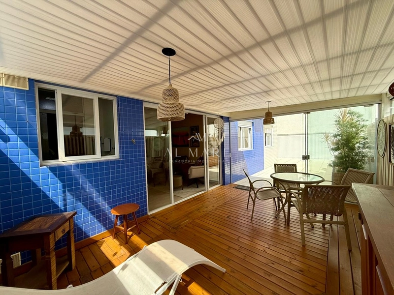 Apartamento com terraço com dois dormitórios e uma suíte mobiliado e vaga de garagem : 18ª foto da galeria de imagens do imóvel