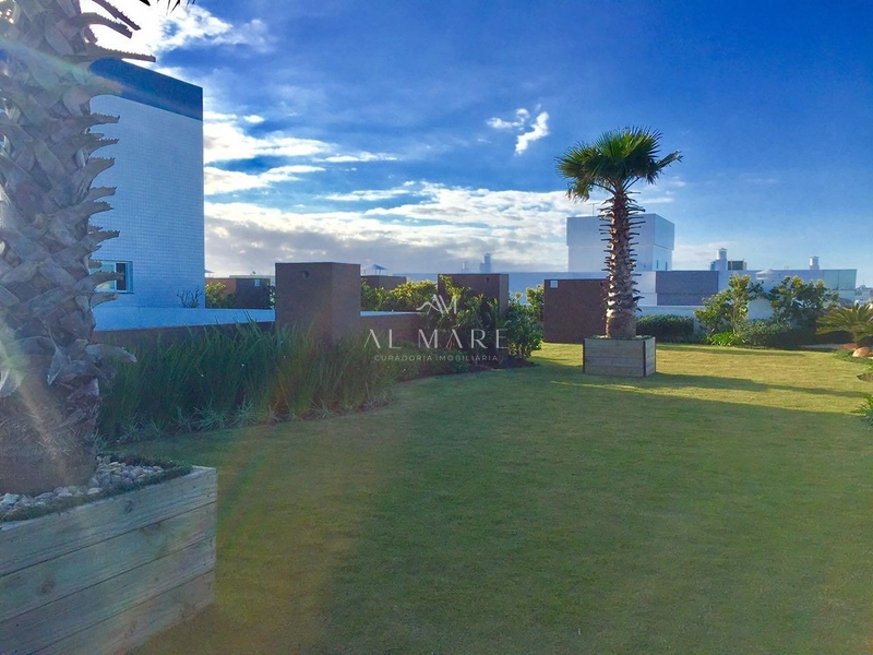 Apartamento com terraço com dois dormitórios e uma suíte mobiliado e vaga de garagem : 34ª foto da galeria de imagens do imóvel