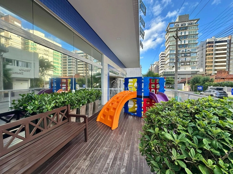 Apartamento com terraço com dois dormitórios e uma suíte mobiliado e vaga de garagem : 24ª foto da galeria de imagens do imóvel