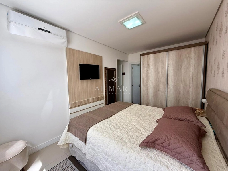Apartamento com terraço com dois dormitórios e uma suíte mobiliado e vaga de garagem : 10ª foto da galeria de imagens do imóvel